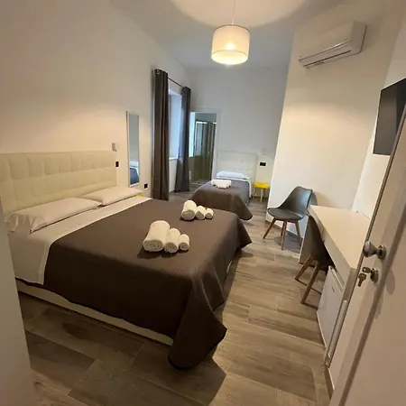 Maluna Guest house
