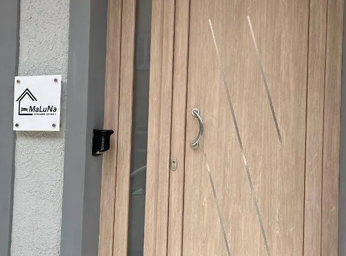 Maluna بيت ضيافة 3*