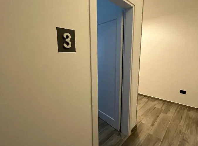 Maluna بيت ضيافة كاستيلساردو